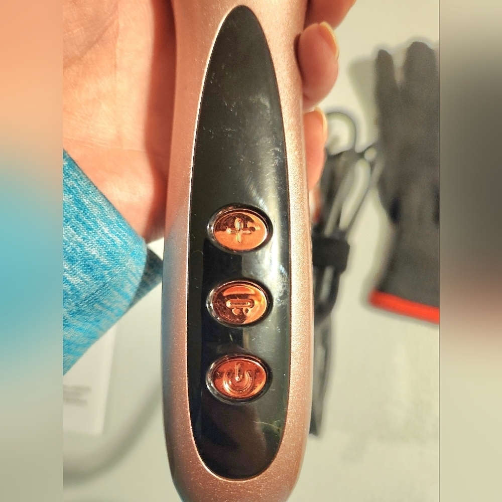 Landot Rose Gold Hair Straightening Brush - Picture 10 of 15